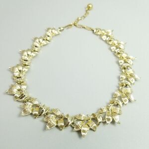 Vintage Leaf Design Gold Tone Panel Collar Necklace, Adjustable Hook Clasp